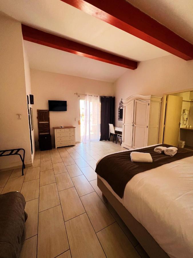 Hotel La Potiniere Hyeres Exterior photo