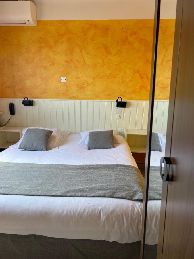 Hotel La Potiniere Hyeres Exterior photo